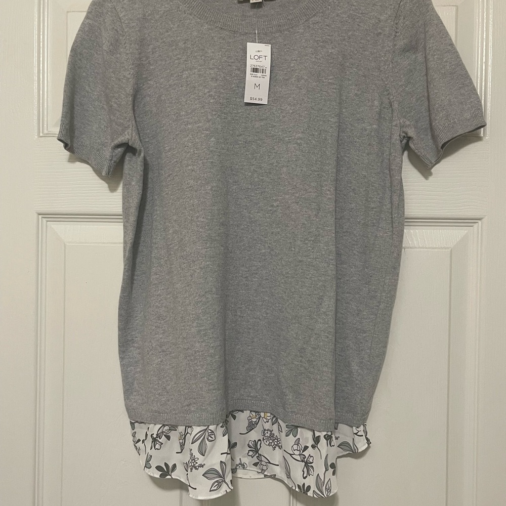 LOFT Heather Gray Short Sleeve light sweater with Floral Detail